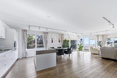 EXCLUSIVITÉ - APPARTEMENT AVEC VUE À MONTREUX